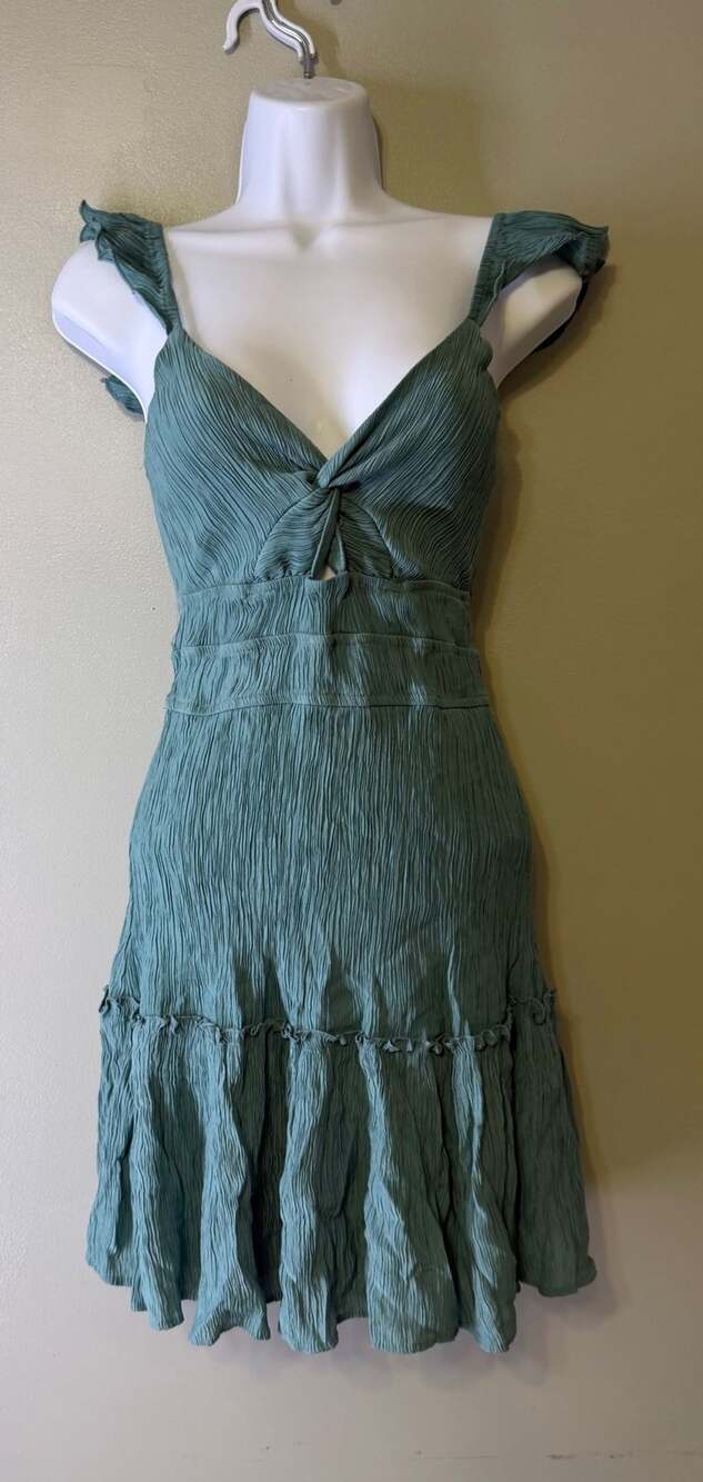 Max + Ash Dress Size S Green Crinkle Smocked